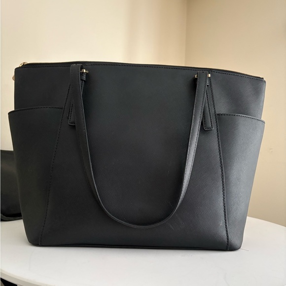 Michael Kors Charlotte Large Black Tote Bag - Picture 2 of 5